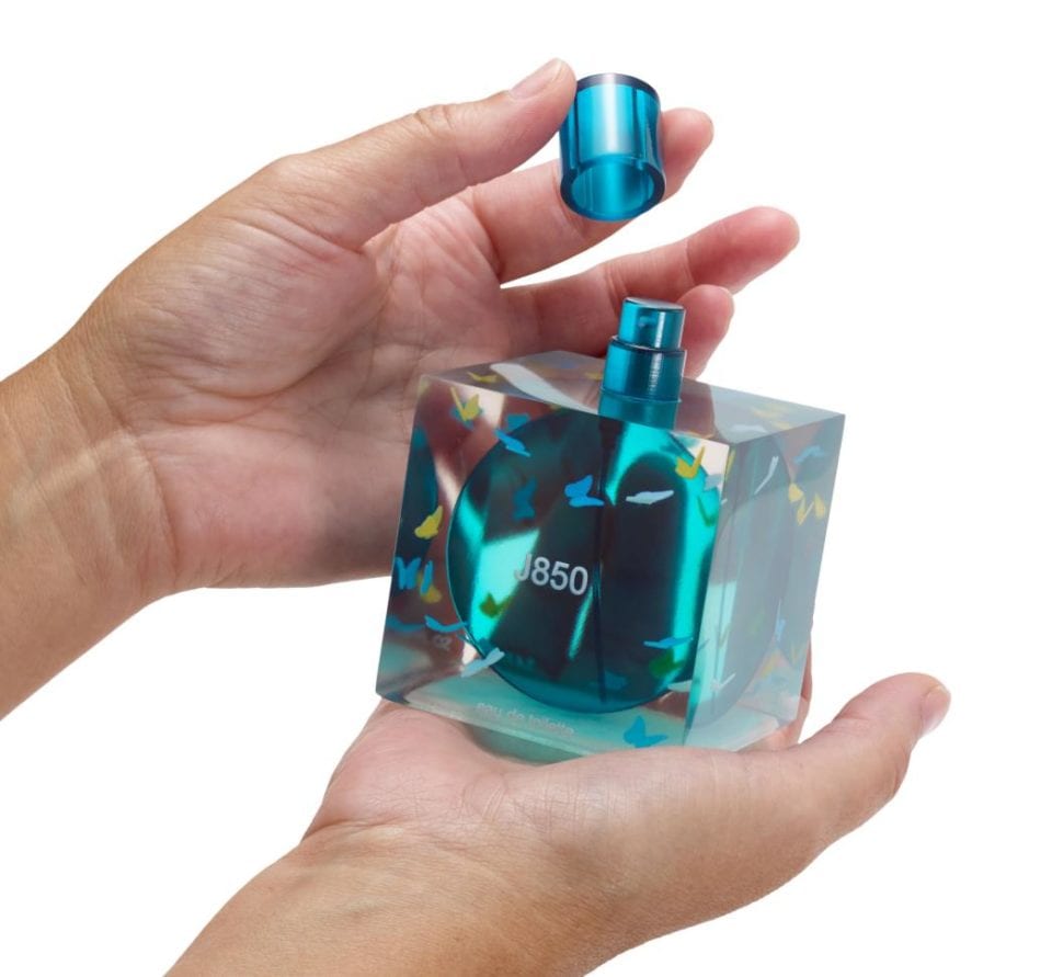 Different printing methods in a perfume bottle with the J850. 